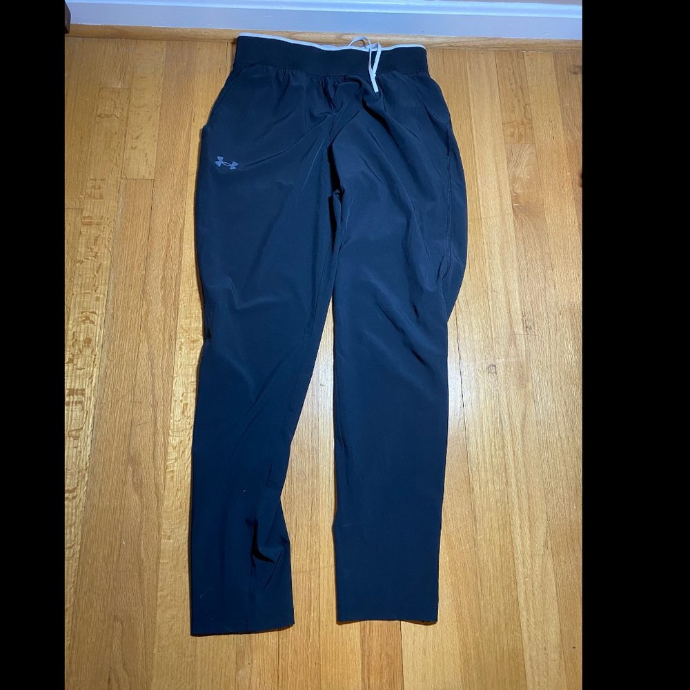 Under Armor Athletic Joggers Size Medium